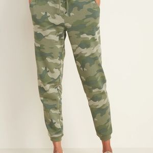 Worn once Camo joggers
